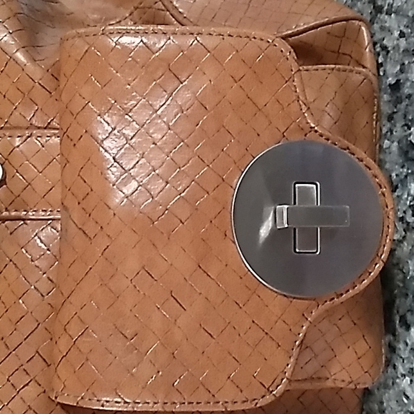 Worthington Brown Faux Leather Large Hand/Shoulder Bag. - Picture 3 of 15